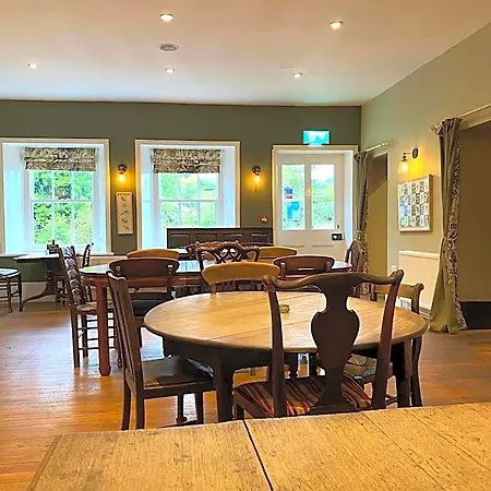 Derby Arms Witherslack 여관 4*