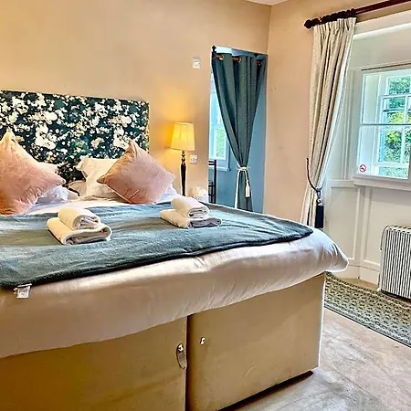 Derby Arms Witherslack 4* غْرانج أوفار ساندس